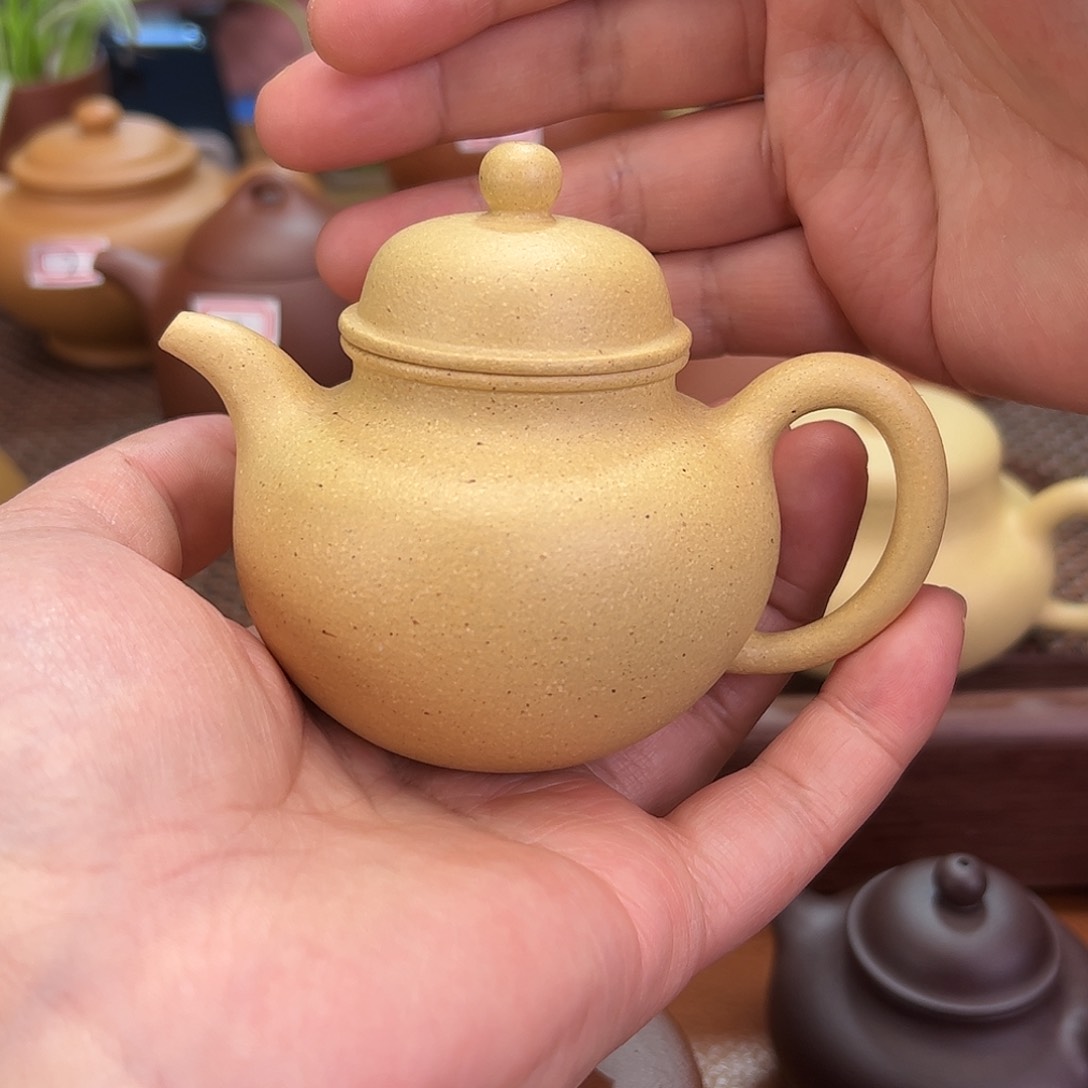 紫砂茶壶130毫升墨绿泥掇球