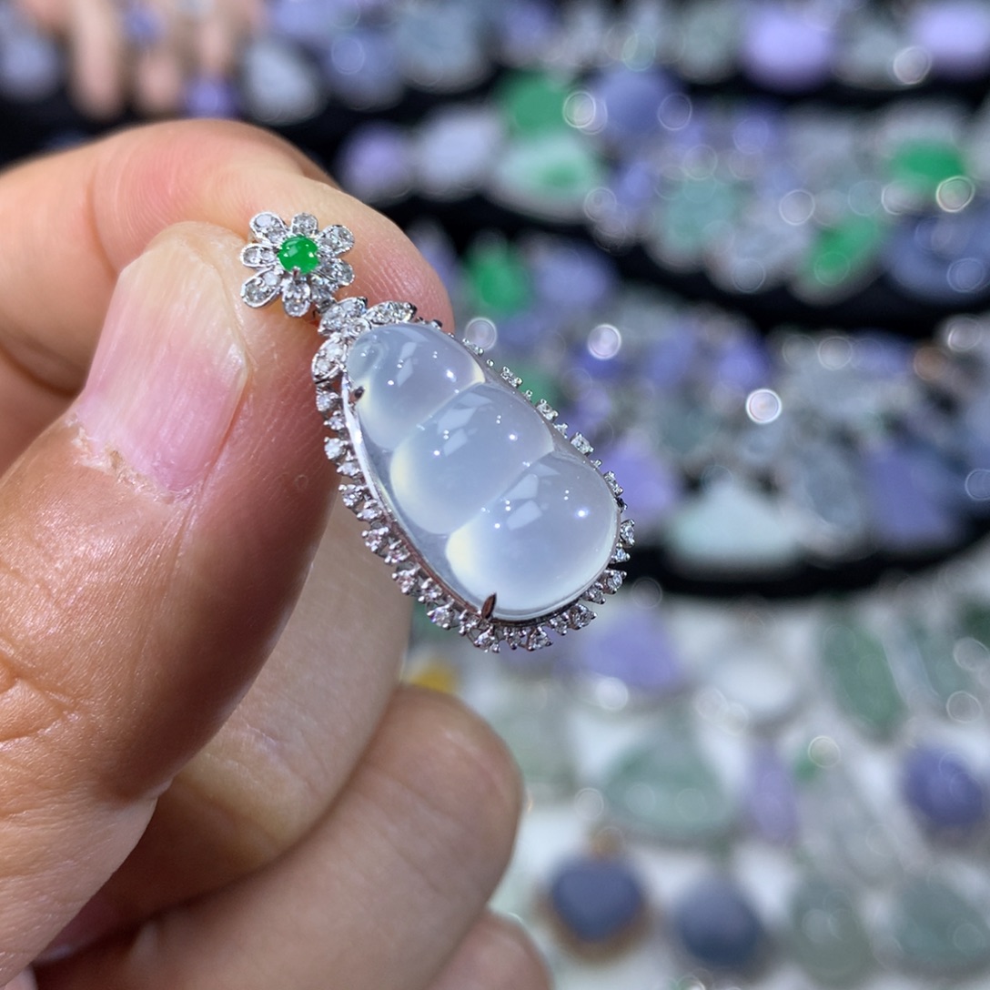 翡翠18K金镶嵌吊坠(不含链)