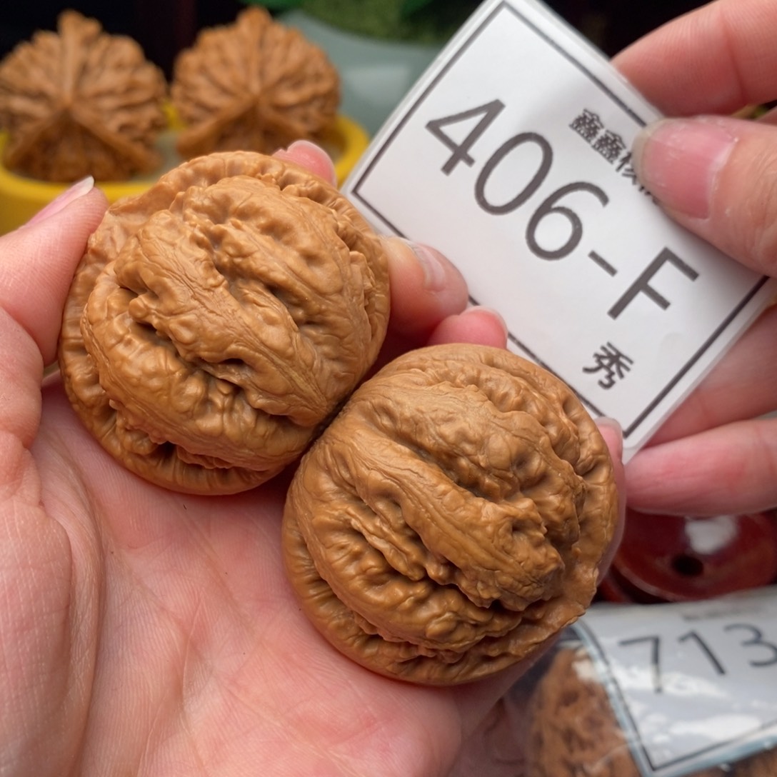 文玩核桃吊坠霸王龙45