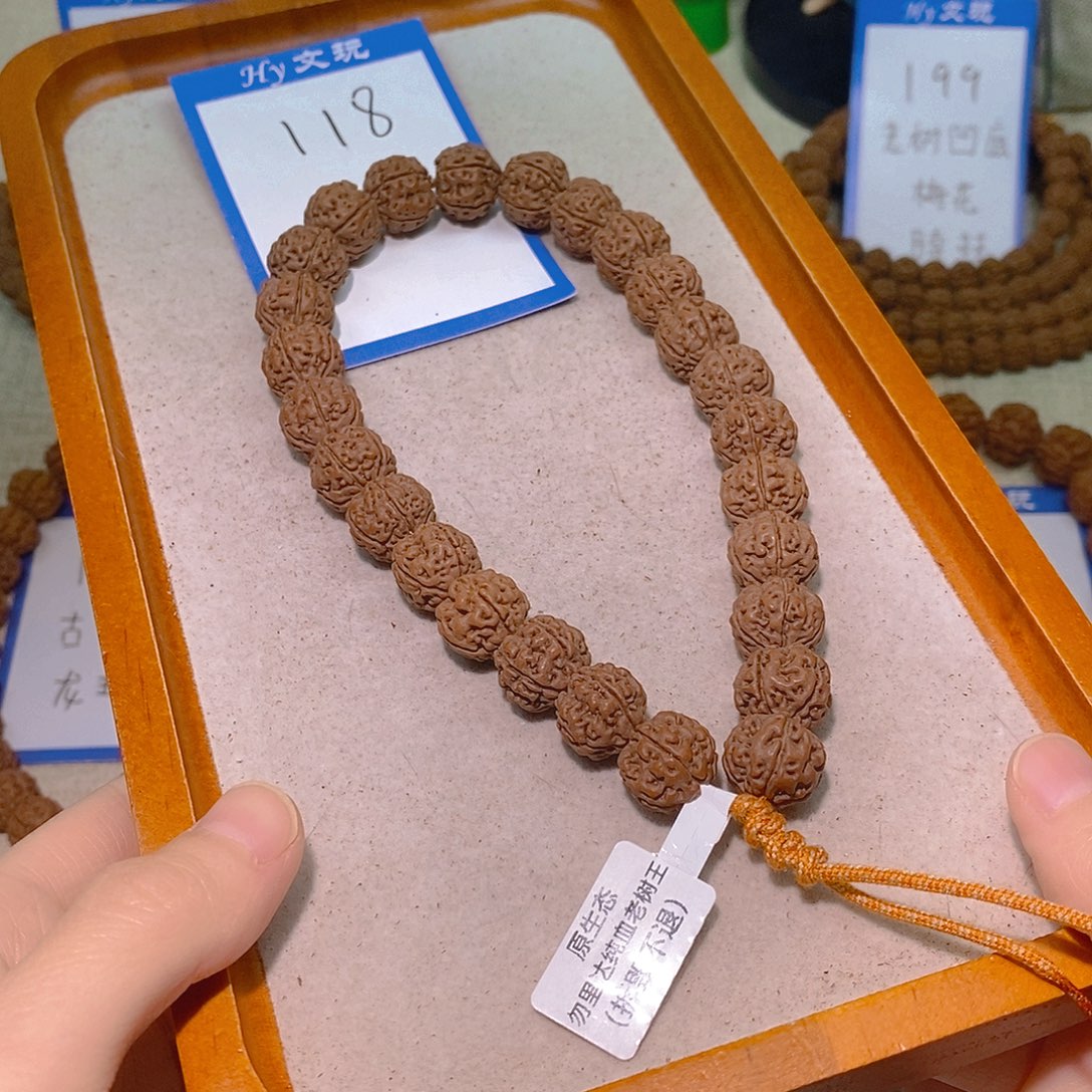 此***刻手串金刚菩提118勿里达纯血老树王14