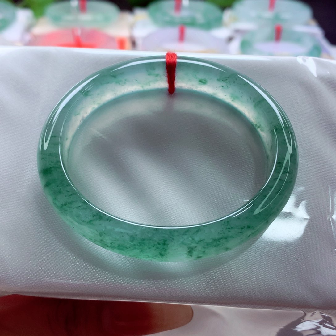 翡翠手镯未镶嵌53.5贵妃 新货炸光意境冰飘花 敏