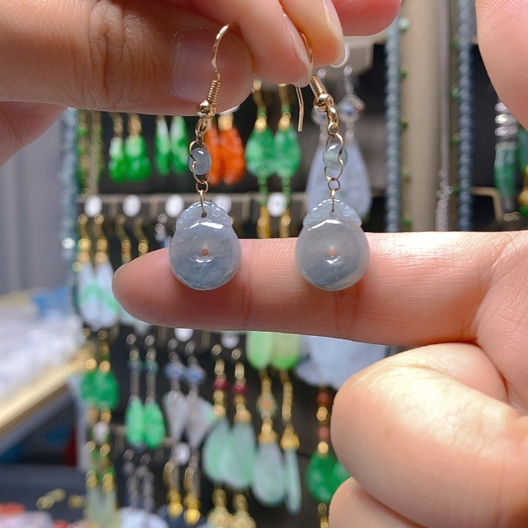 未镶嵌翡翠耳饰翡翠