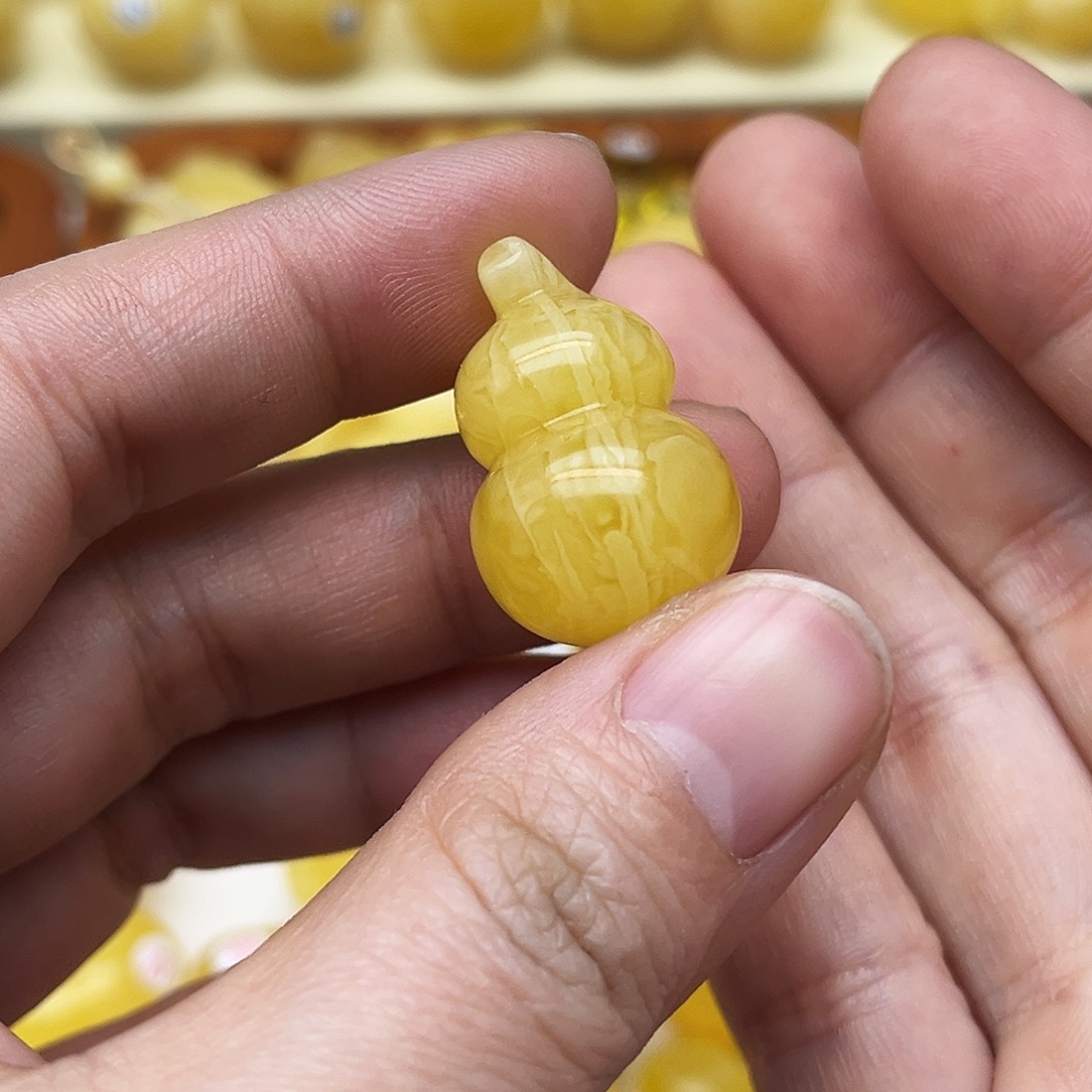 蜜蜡未镶嵌裸石天然