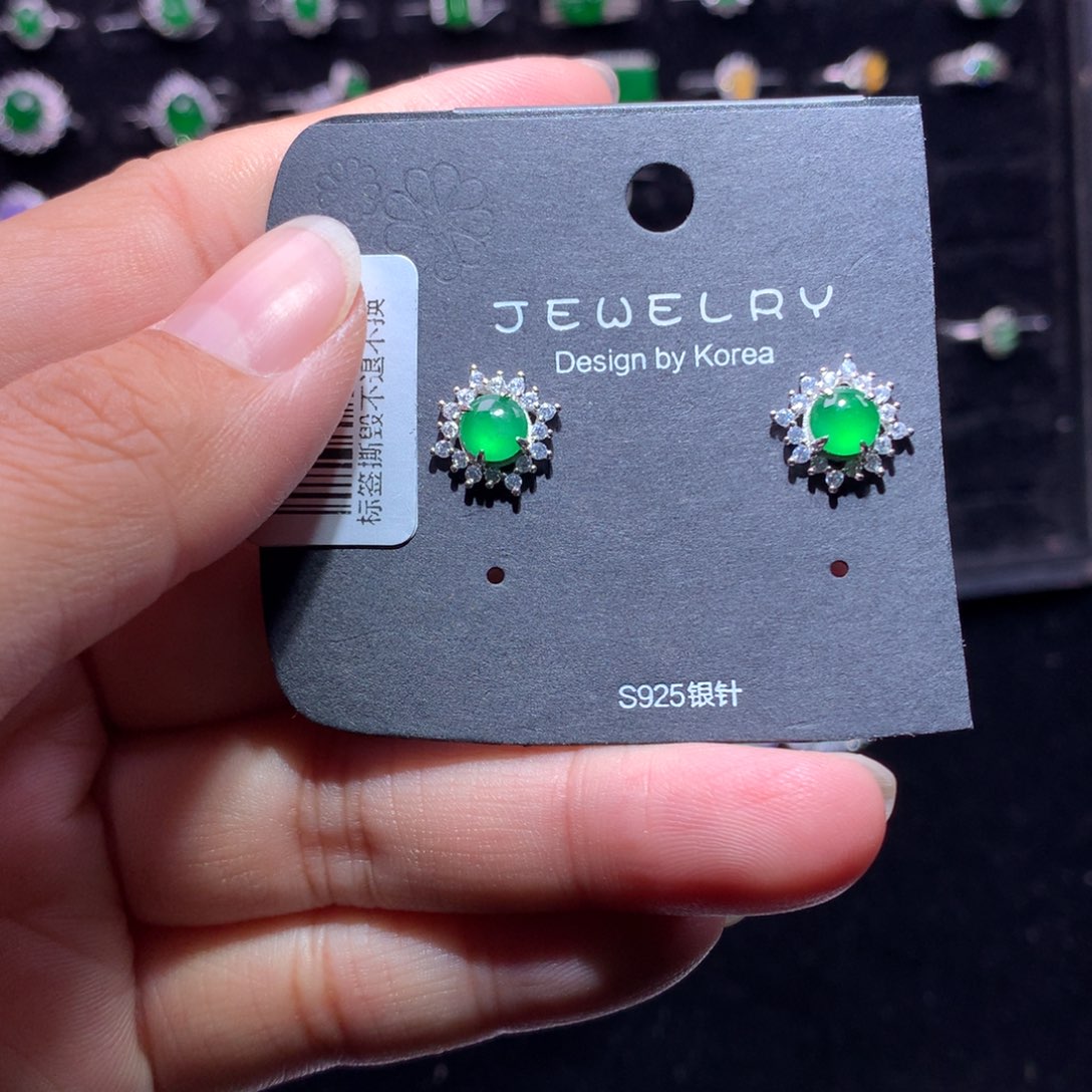 翡翠银S925镶嵌颈饰翡翠