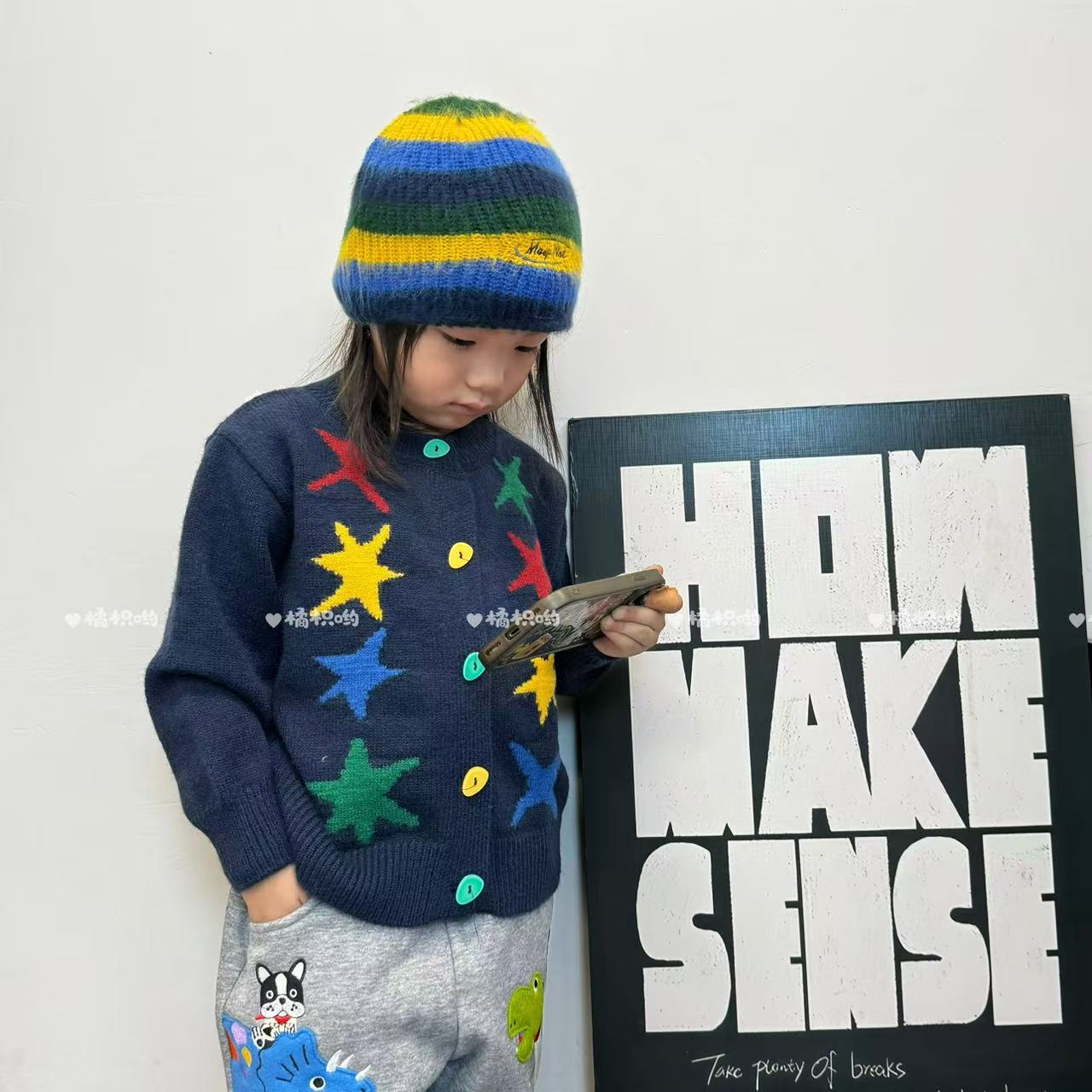 【橘枳哟】彩纽扣星星毛衣开衫