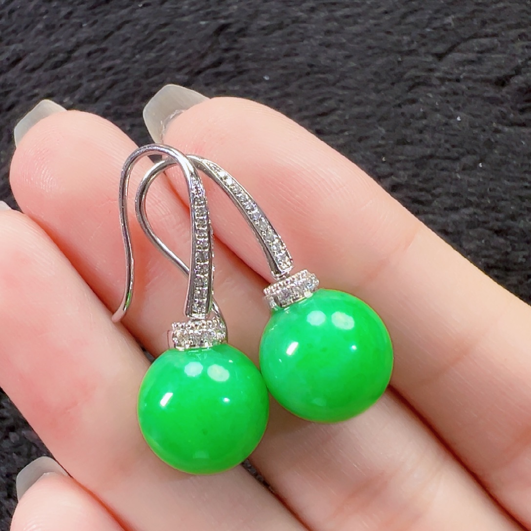 翡翠18K金镶嵌耳饰签收后24小时鉴赏期