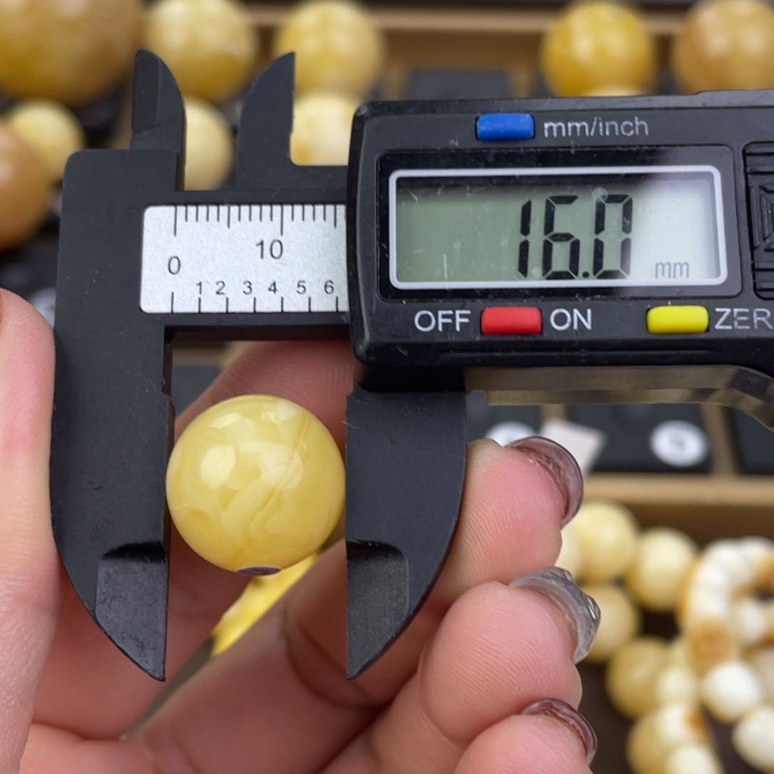 裸石琥珀未镶嵌微瑕416