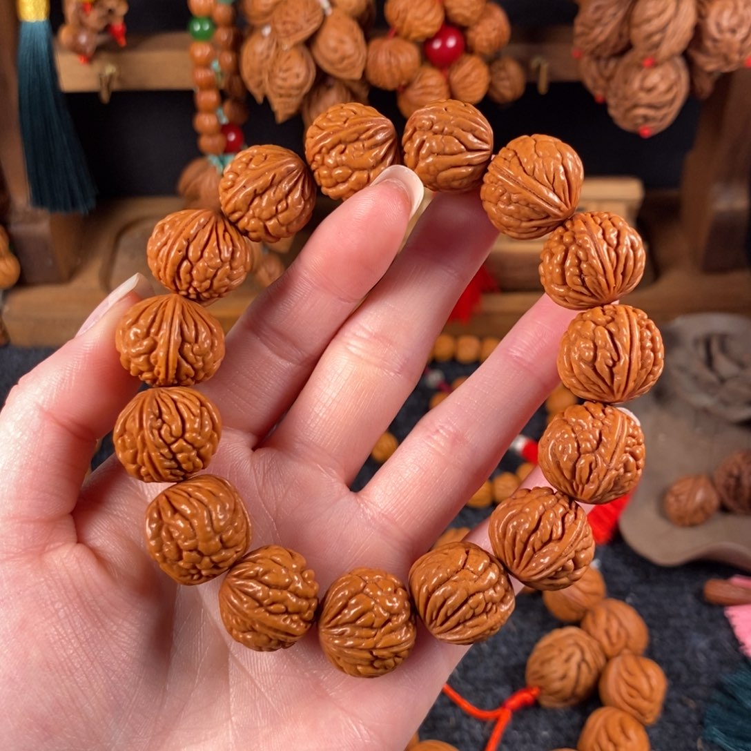 吊坠桃核桃枭手串