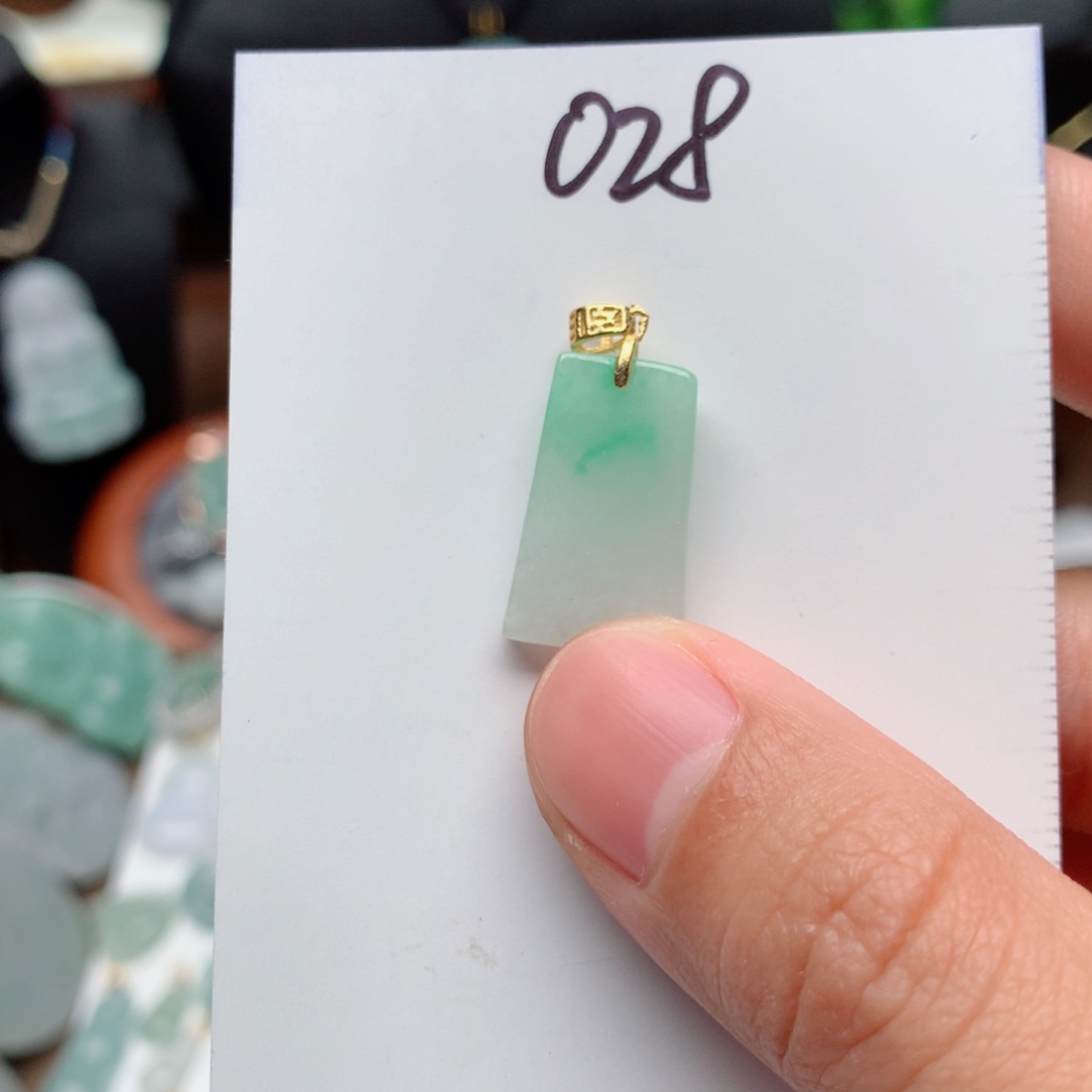 翡翠颈饰银S925镀金镶嵌吊坠