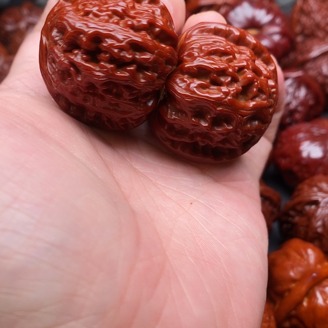 白***谈吊坠猴头核桃白狮子