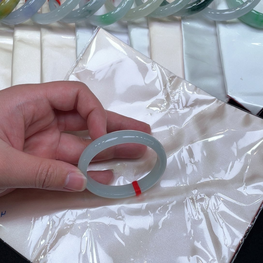 翡翠手镯未镶嵌55.2贵妃