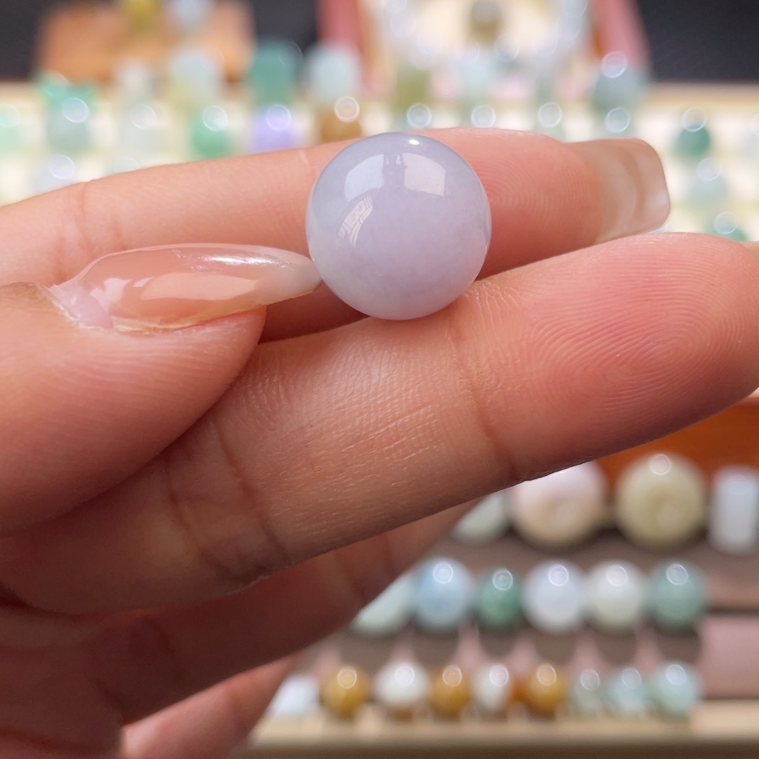 翡翠散珠淡粉紫圆珠13 mm