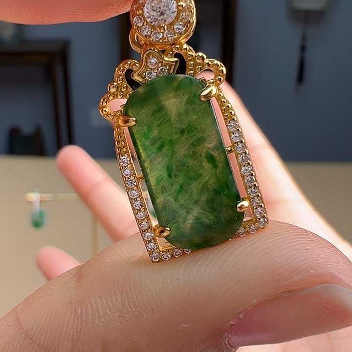 翡翠颈饰银S925镶嵌吊坠