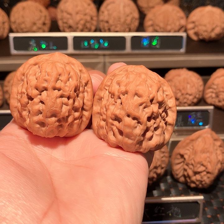 风***楼文玩核桃把件平谷霸王