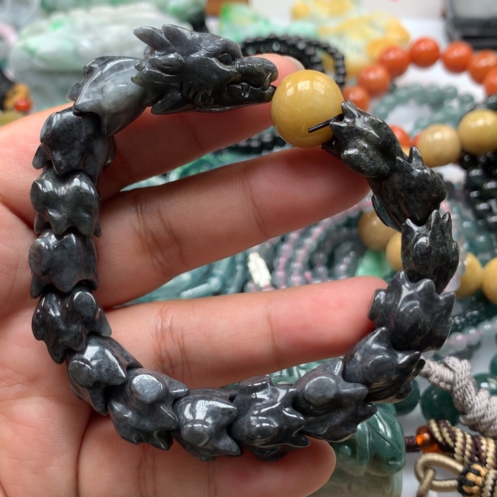 翡翠颈饰未镶嵌保真天然A货翡翠