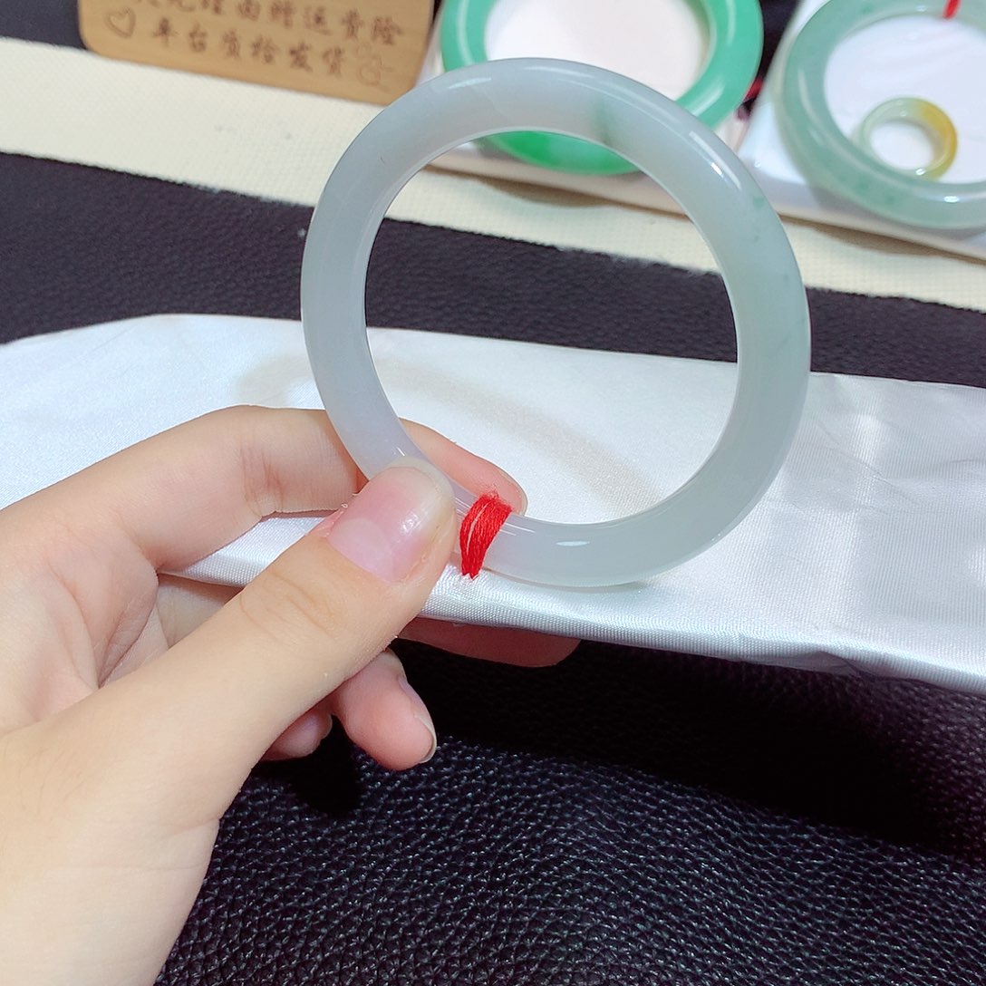 翡翠未镶嵌手镯603