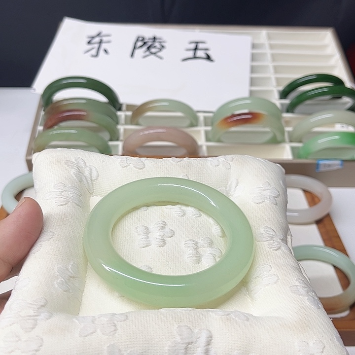 ·***非金属胖圆国风时尚手镯