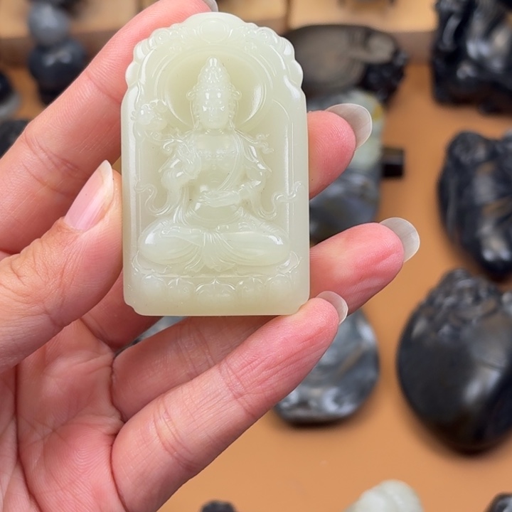 和田玉未镶嵌颈饰