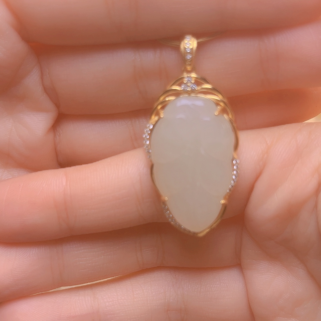 和田玉银S925镀金镶嵌颈饰