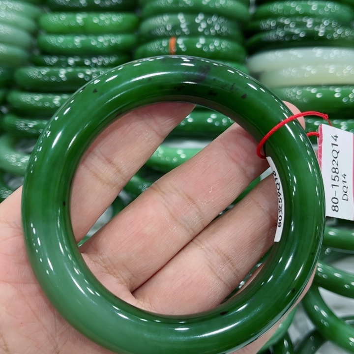 和田玉手镯未镶嵌玉****埃58.8～0