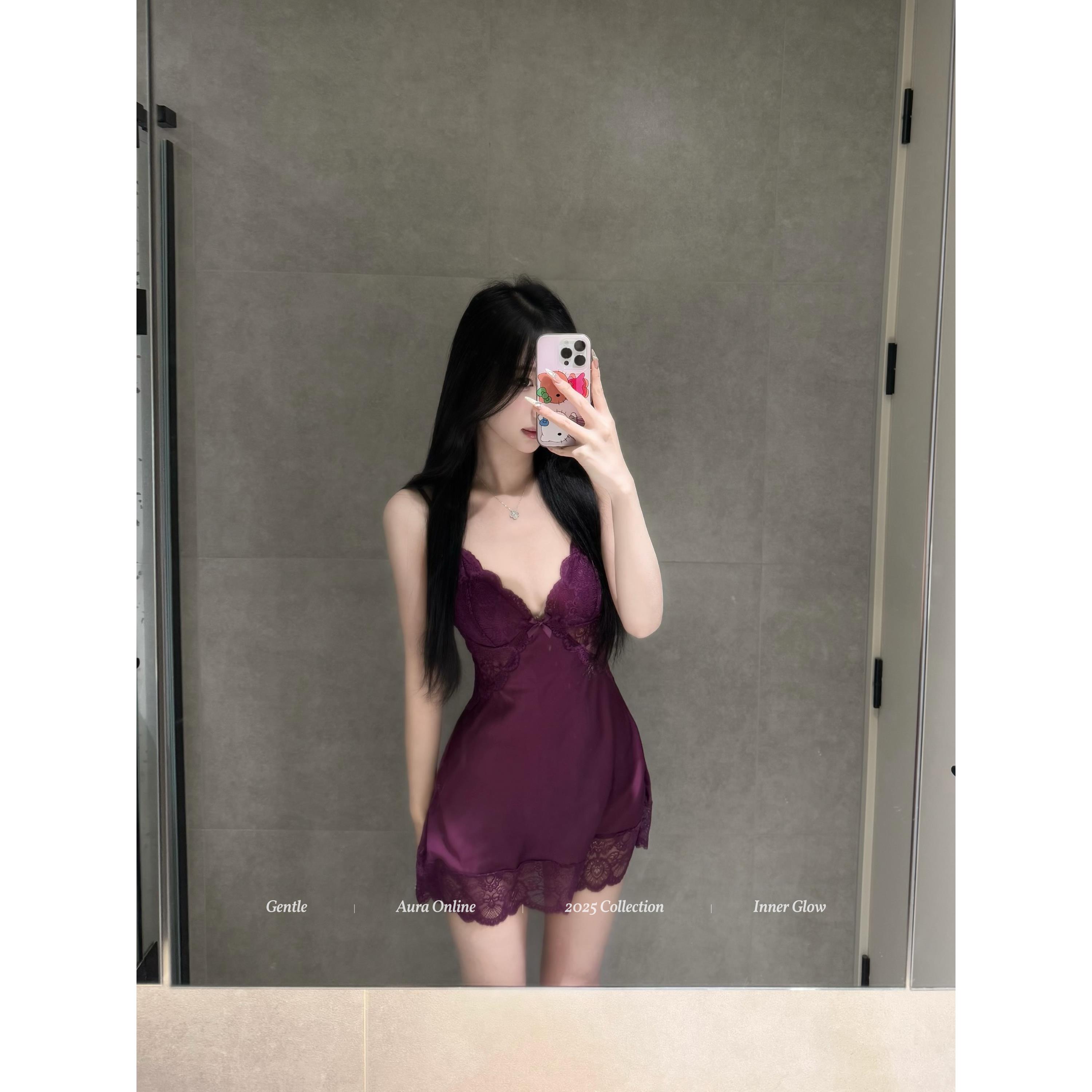 气质紧身小妈感吊带睡裙系带收腰性感显瘦缎面睡衣