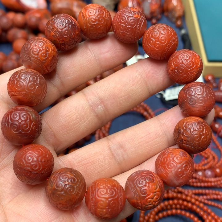 南红玛瑙手串未镶嵌16m m