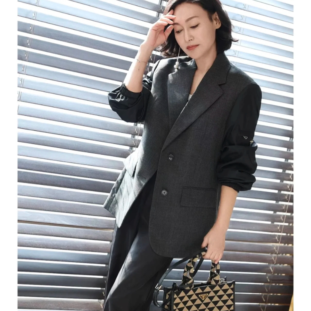 未使用 Prada/普拉达 尼龙拼接三角标西装 女款 秀款