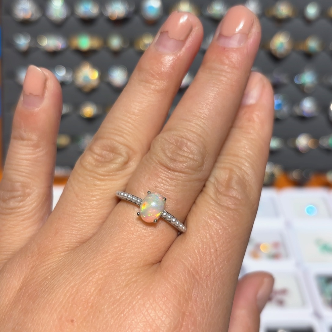 欧泊戒指银S925镶嵌欧泊戒指