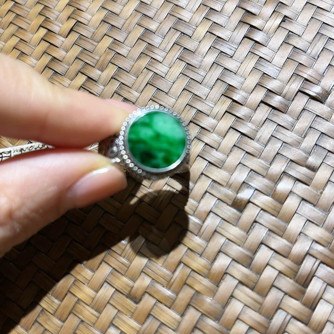 翡翠银S925镶嵌戒指个性十足时尚