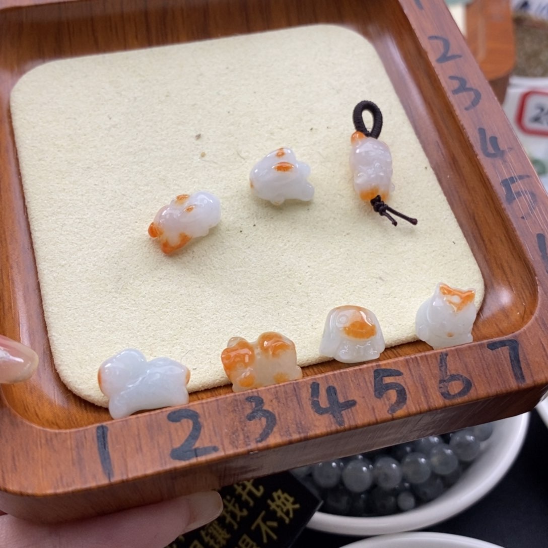 翡翠颈饰未镶嵌45一个可挑