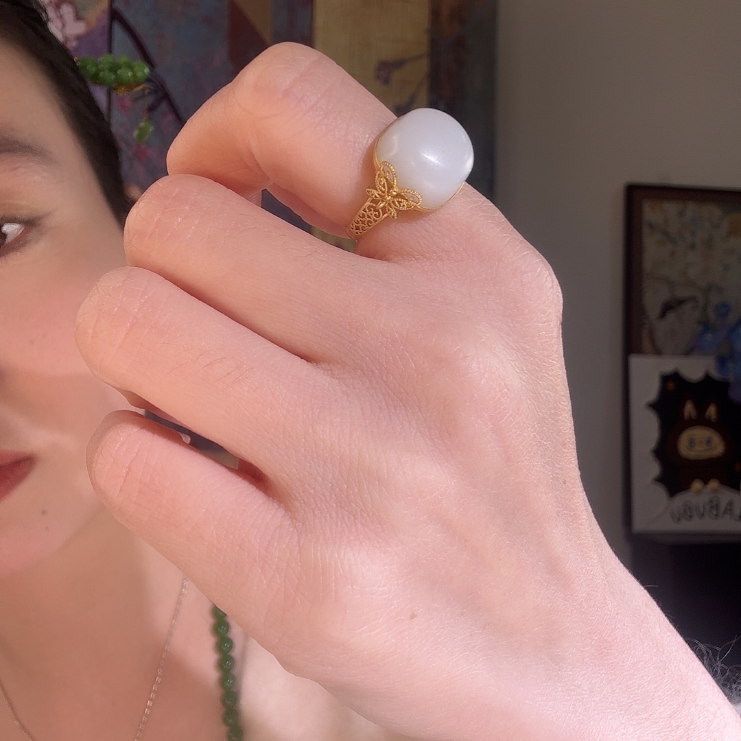 和田玉18K金镶嵌戒指