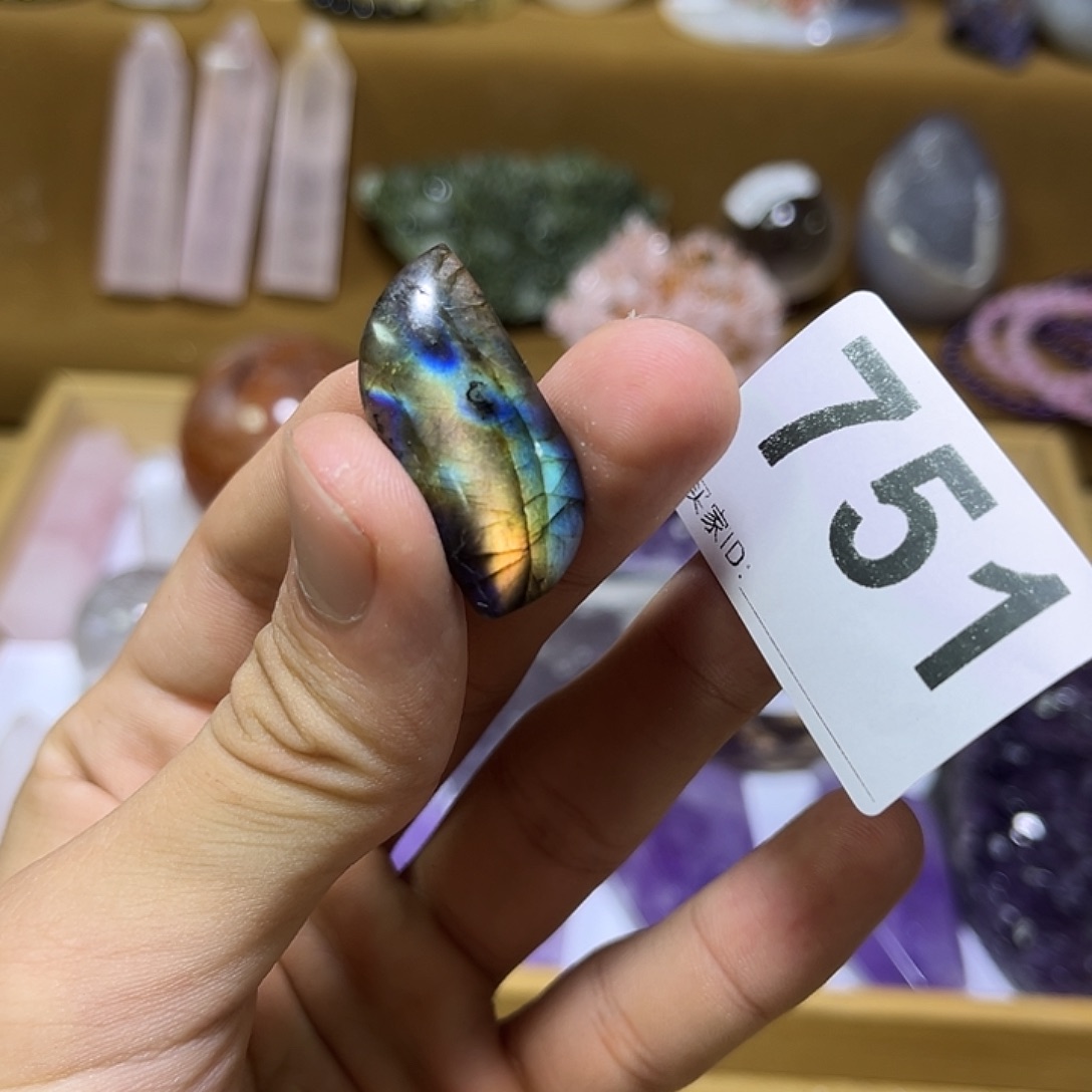 未镶嵌大型摆件（非配饰）水晶