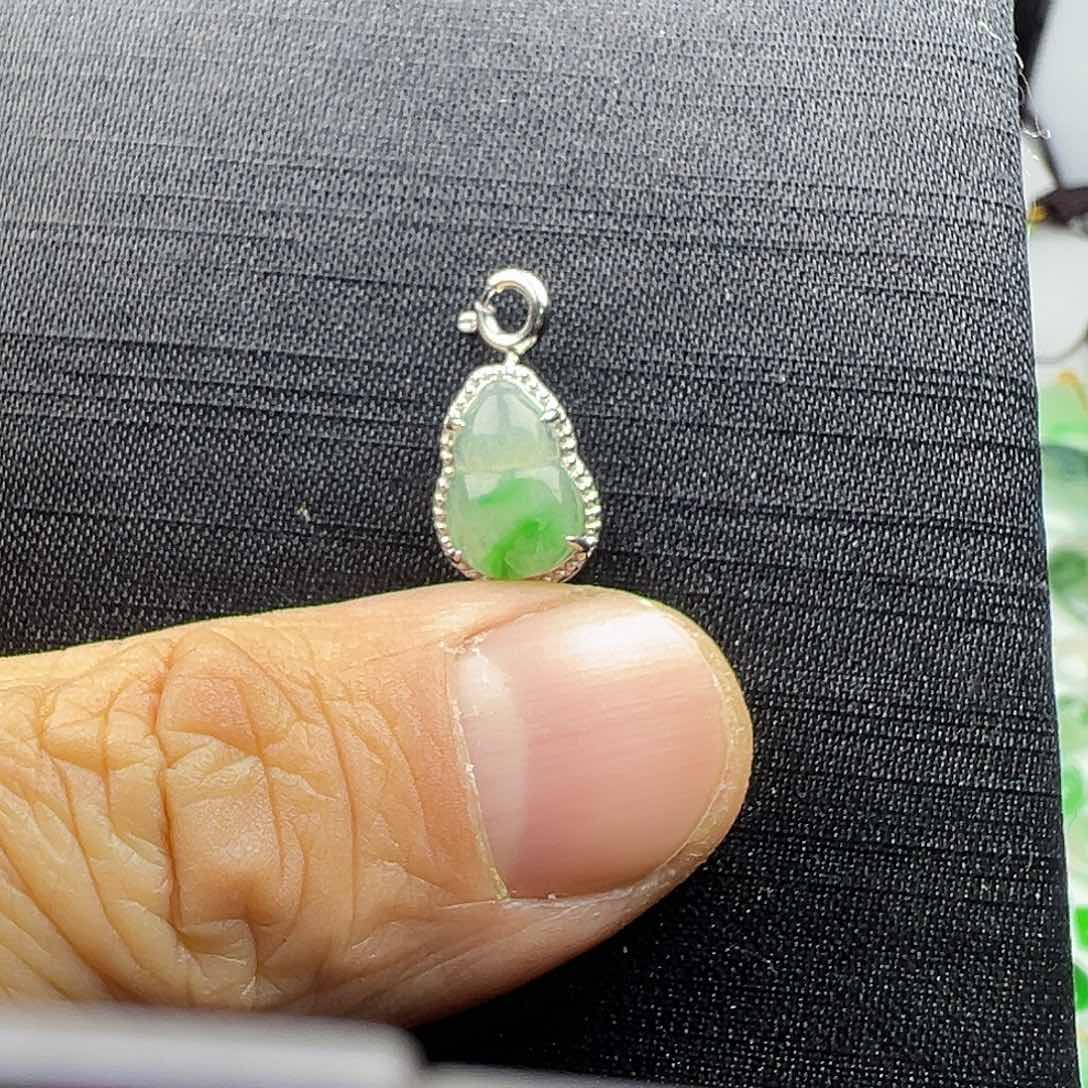 翡翠颈饰银S925镶嵌翡翠