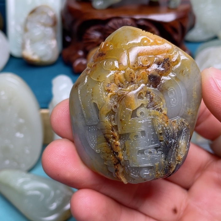 和田玉未镶嵌颈饰