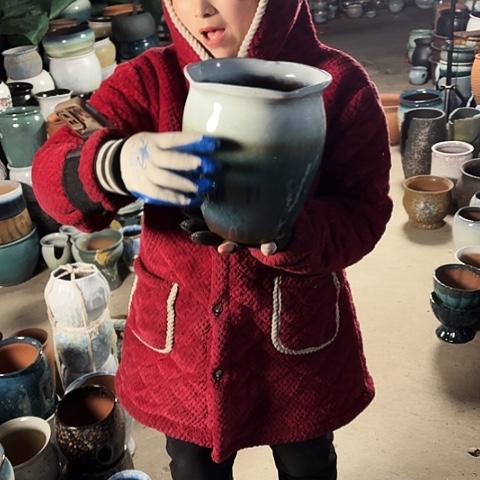 口20高23瑕疵盆子。