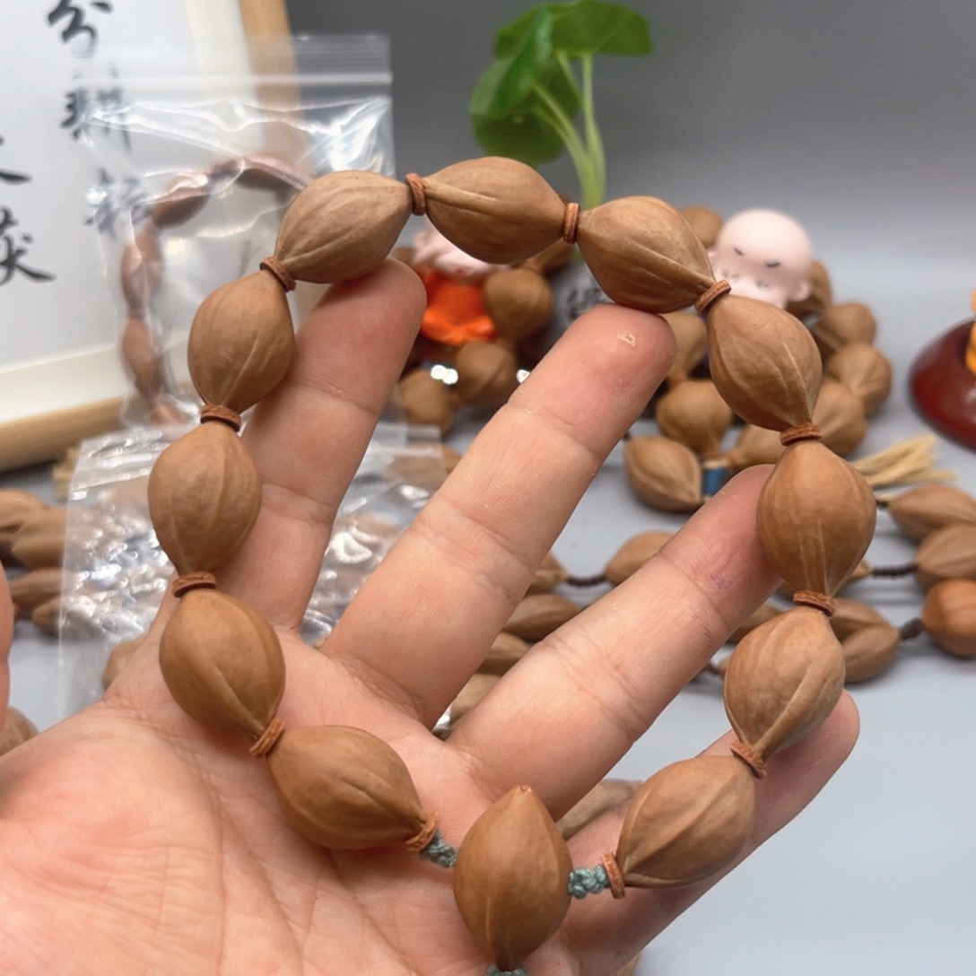 橄榄核手串/手链三面佛