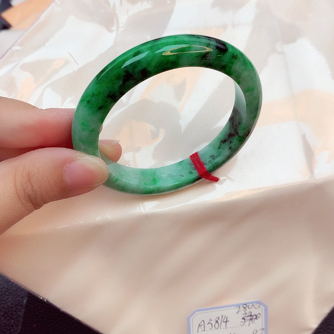 翡翠未镶嵌手镯缅甸翡翠