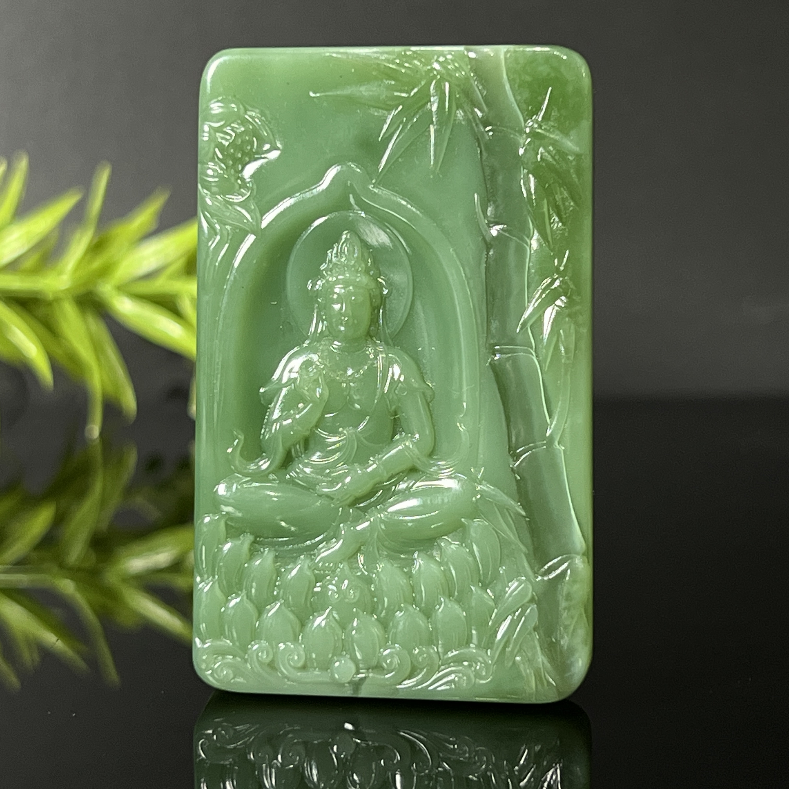 1219GY8816和田玉挂件