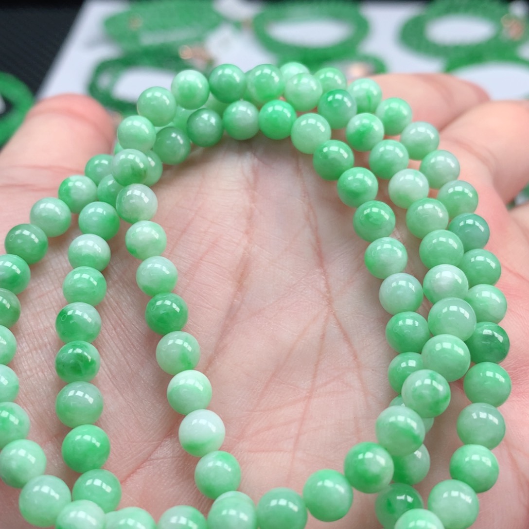 翡翠手链未镶嵌翡翠