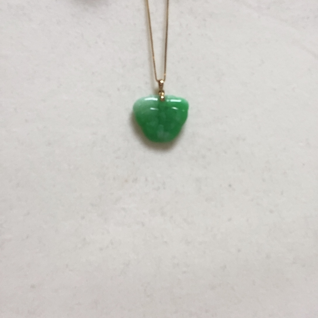 翡翠颈饰18K金镶嵌简单