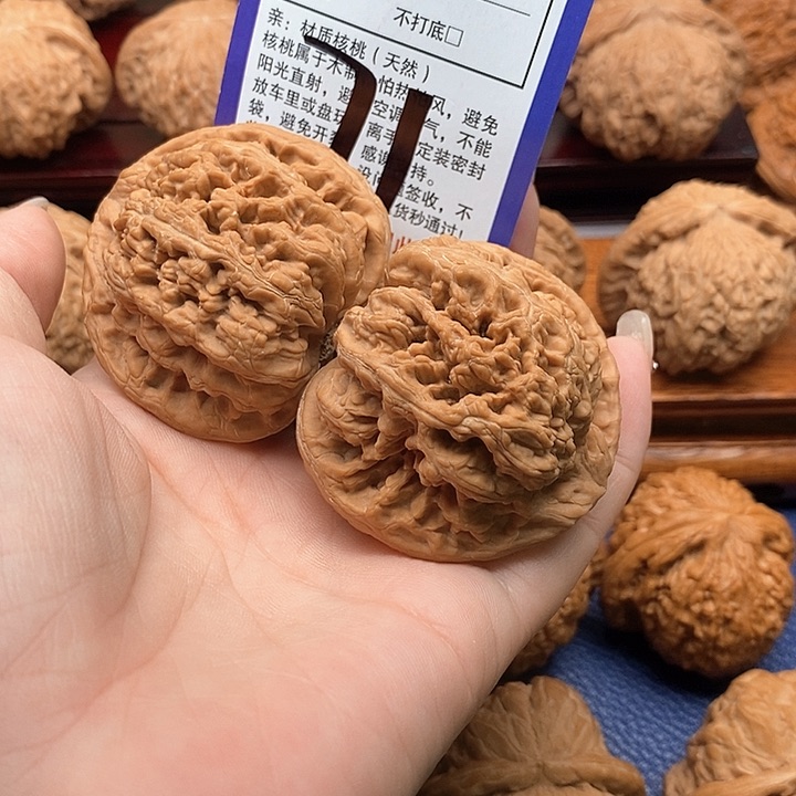 桃核吊坠粗筋狮子头48