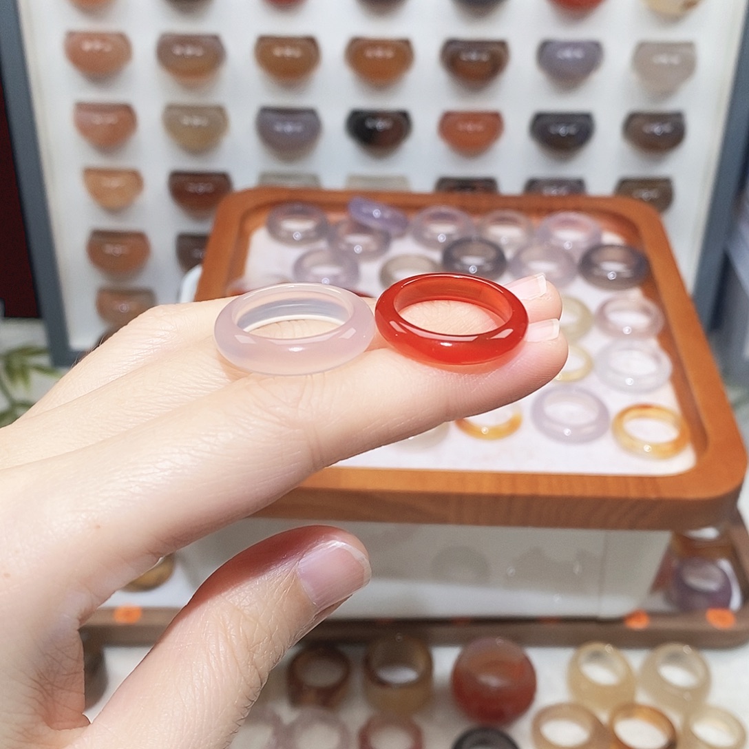 芥****玛瑙/玉髓未镶嵌戒指港16