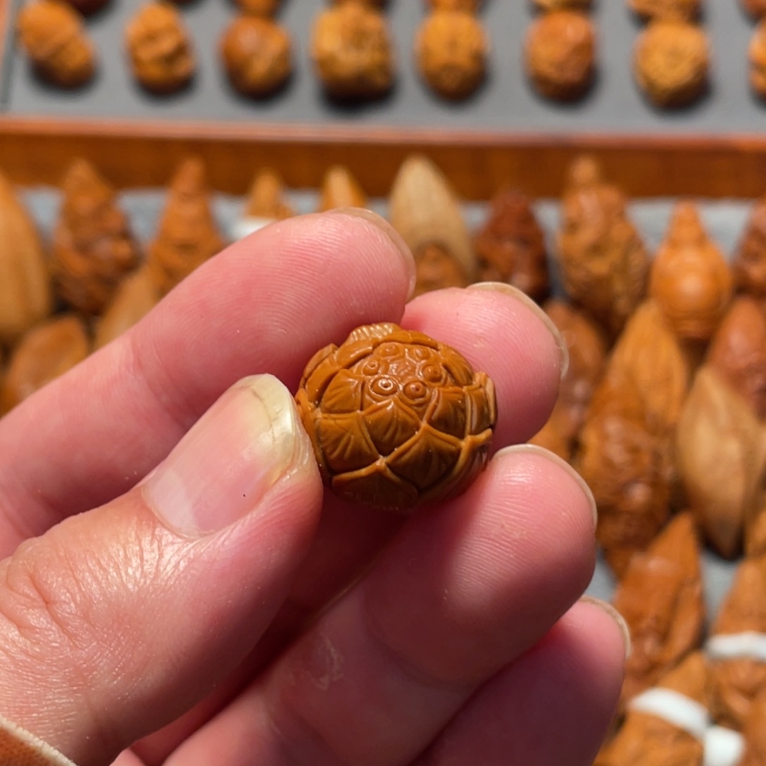 橄榄核手串/手链莲花顶珠