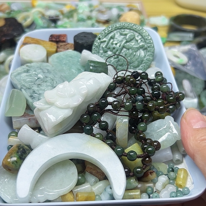 F***s翡翠未镶嵌颈饰天然翡翠078