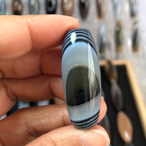 玛瑙/玉髓未镶嵌珠宝半成品