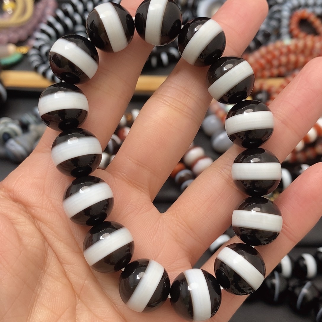 玛瑙/玉髓玛瑙手串未镶嵌