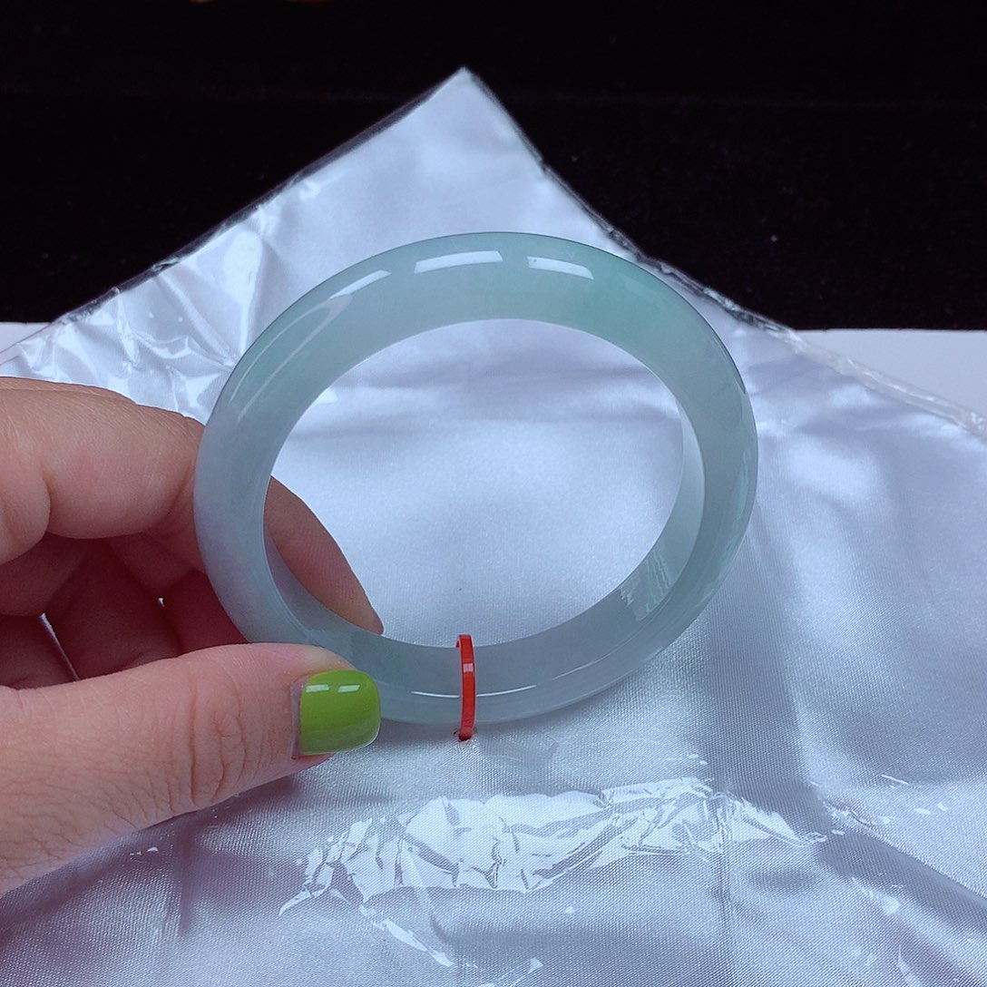 翡翠未镶嵌手镯圈口58