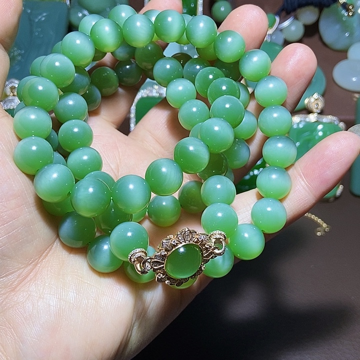 项链18K金镶嵌和田玉莫*