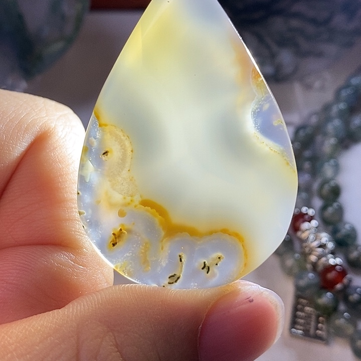 挣***猬玛瑙/玉髓未镶嵌吊坠(赠链)