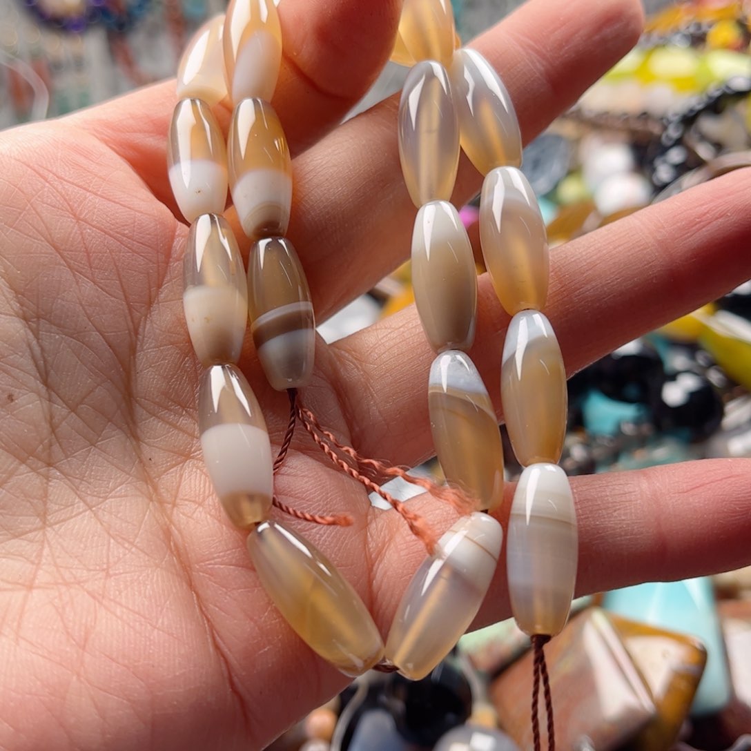 石英质玉珠宝奇石未镶嵌图